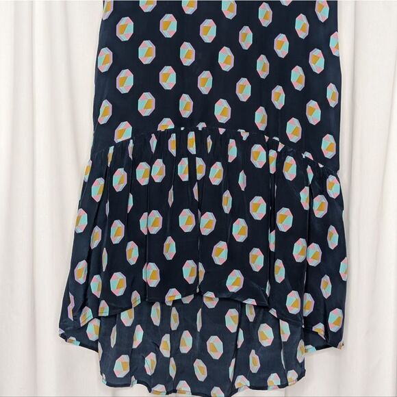 Tucker NYC Laura Dress Midnight Geo in Crepe de Chine Silk Ruffle Hem - Picture 3 of 8